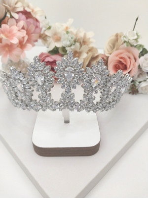 Coroa para noiva de zirconias