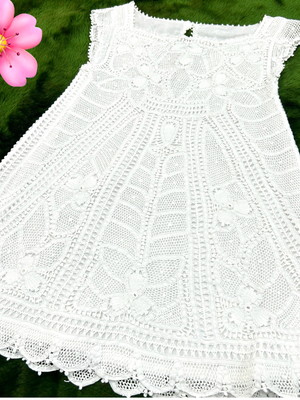 Vestido-renda renascença= 3 anos