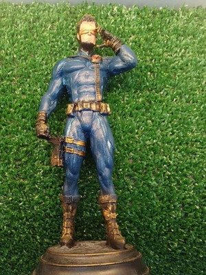 Boneco resina ciclopes scott xmen marvel colecionador 22cm