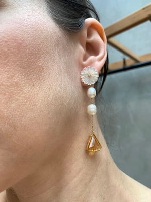 Brincos de ouro 18k ( 2 em 1) e gemas naturais