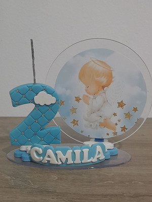Vela de aniversário com cenário anjo