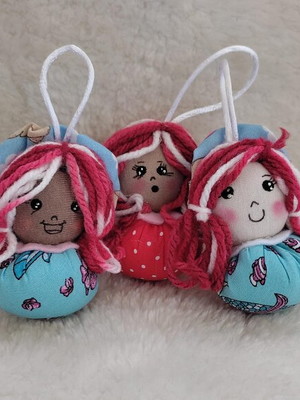 Chaveiros bonequinhas perfumados
