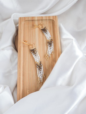 Brinco tassel de argola