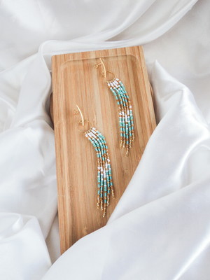Brinco tassel de argola