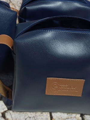 Necessaire personalizada com alça lateral