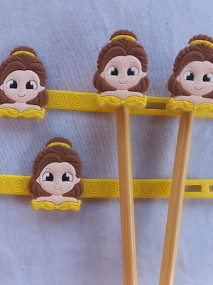 Kit lápis + pulseira a bela e a fera - lembrancinha infantil