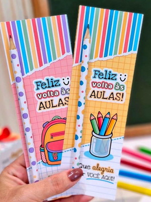 Brinde volta as aulas card com lápis