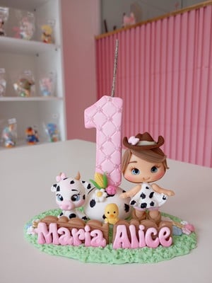 Vela personalizada fazendinha rosa