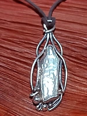 Pingente pérola biwa