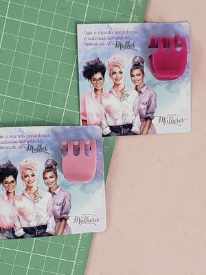 Card com presilia dia da mulher