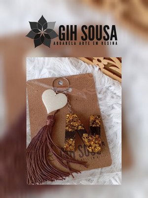 Kit com 5 chaveiros letra com pingente com peças únicas