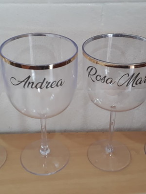 Taça de gin com borda metalizada personalizada