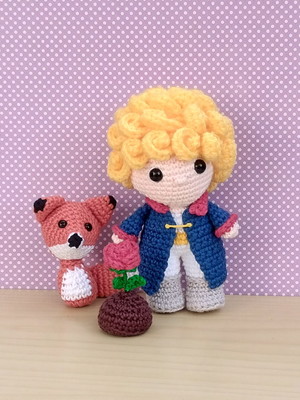 O pequeno príncipe v2, a rosa e a raposa amigurumi