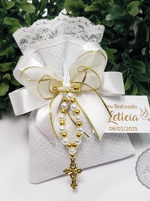 Saquinho perfumado com tercinho dourado