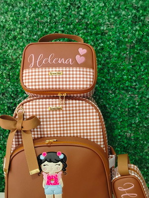 Kit escolar personalizado