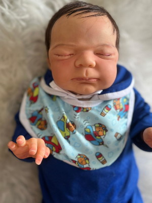 Bebe reborn menino realista pode banho
