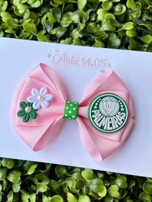 Laço rosa palmeiras (time de futebol)