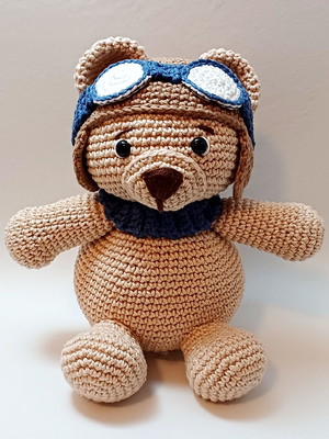 Urso aviador amigurumi
