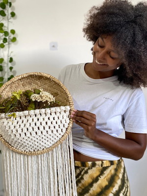 Peneira / cesto decorativo com macramê 35cm