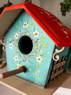 Casinha de passarinho decorada