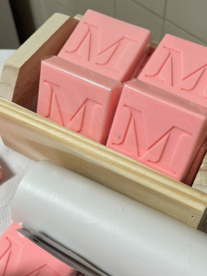 Kit 10 sabonetes inicial personalizado