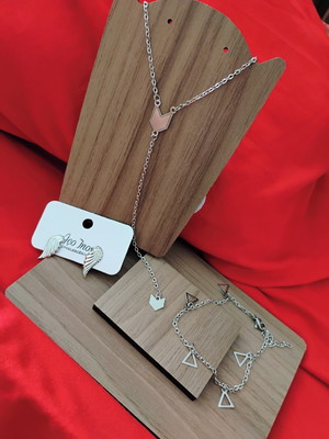 Kit colar tipo gravatinha com pulseira e brinco em aço inox
