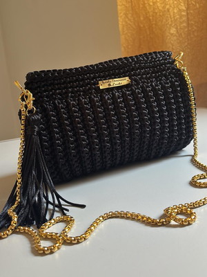 Bolsa em fio de seda