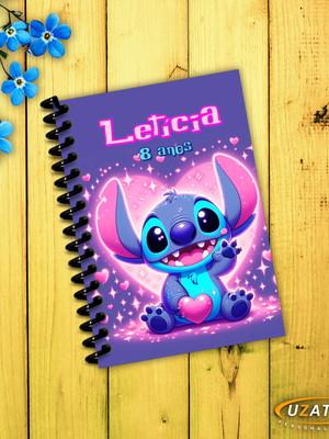 Caderninhos com capa e folhas personalizados - stitch