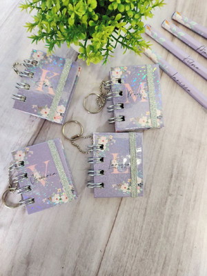 4 chaveirinhos mini caderno bloquinho personalizado alfabeto