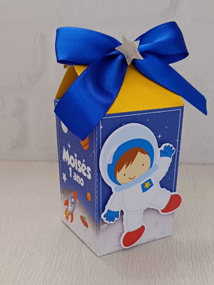 Caixa milk astronauta