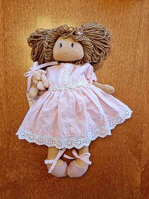 Boneca rose com sua ursinha