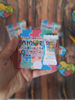 Bala personalizada com card - abril azul