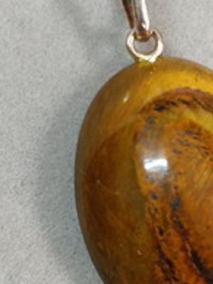 Pingente de olho de tigre cabochão