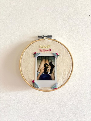 Porta fotografia bordado