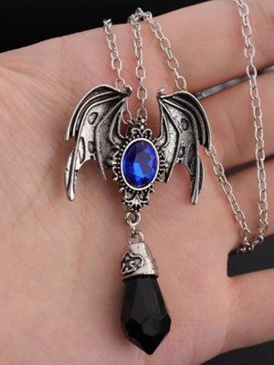 Colar de morcego com cristal