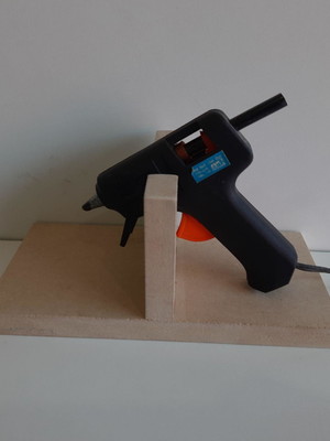 Suporte para pistola de cola quente em mdf cru 15mm