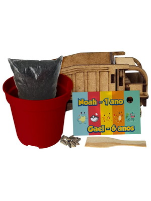 Lembrancinha caminhão mdf com flores e temperos -pikachu