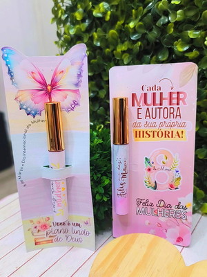 Card com gloss labial- dia da mulher