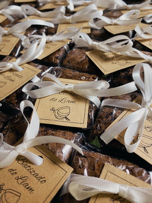 Brownie recheado para lembrancinha