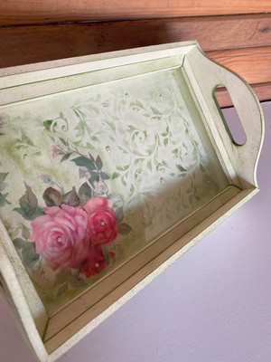 Bandeja 3d verde floral com pérolas e vidro
