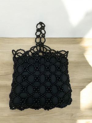 Bolsa renda de miçangas preta versátil