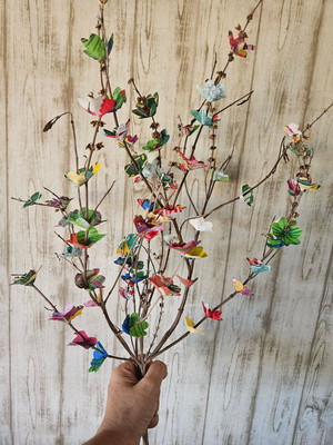 Galhos com flores em chita