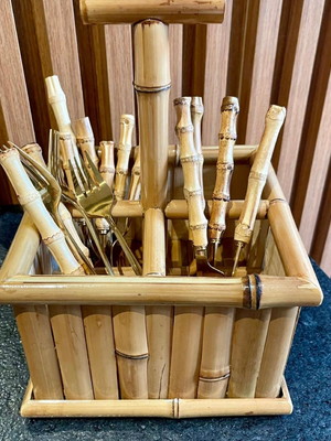 Porta talheres em bambu com 4 divisórias
