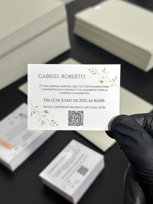 68 convites individuais com nome do convidado impresso