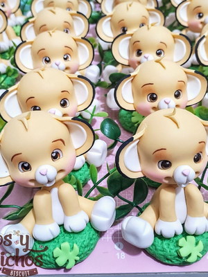 Aplique simba rei leão com base graminha