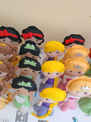 10 princesas em feltro