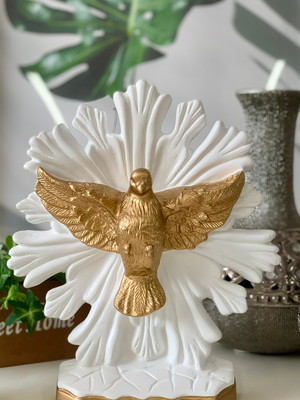 Divino espírito santo de mesa 25 cm branco dourado