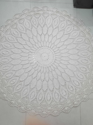 Toalha redonda em crochê boho tom cru