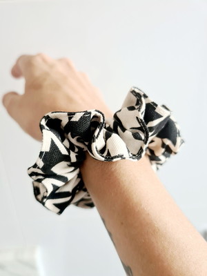 Scrunchie floral coleção clássica