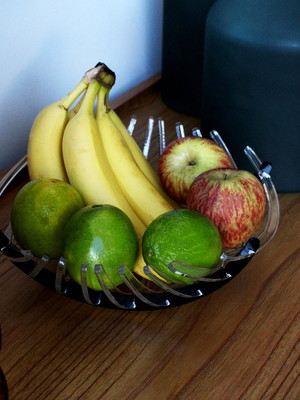 Fruteira de mesa em acrílico